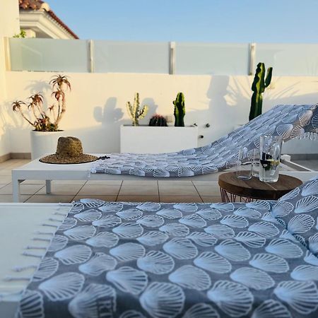 Fortuna Penthouse With Roof Terrace, Ac And Pool 로잘레스 외부 사진